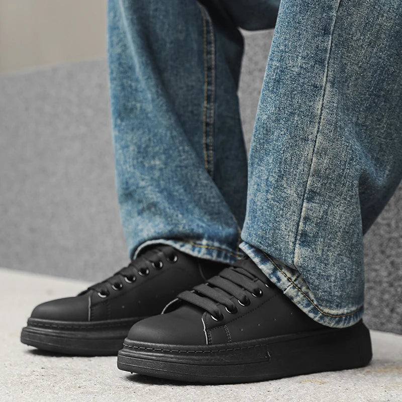 White Minimalist Sneakers For Men Comfy Leather Casual Sneakers Man Platform Skateboard Shoes Outdoor Low-cut Men's Sports Shoes